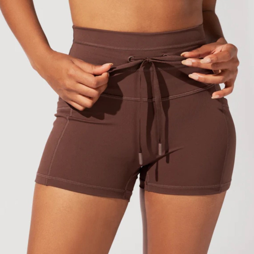 popflex brown cargo booty short